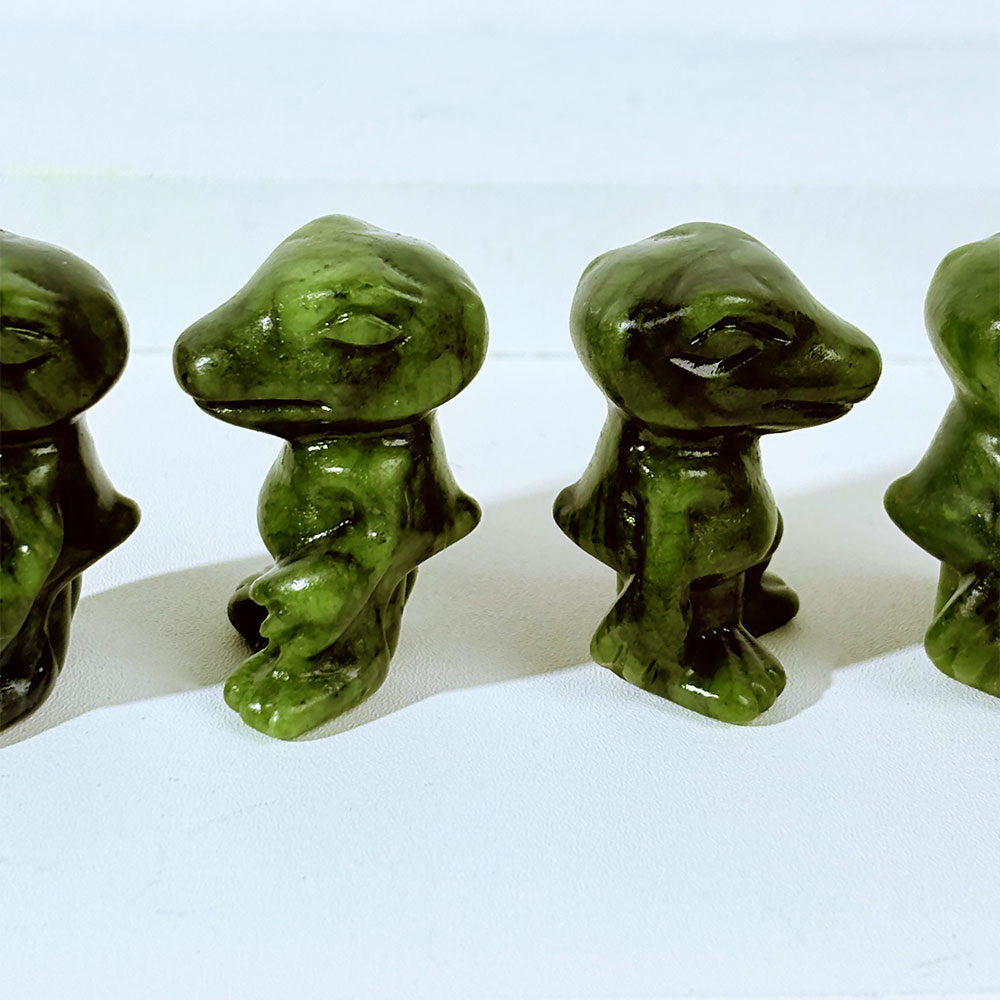 1PC Natural Crystal Green Jade - Dinosaur And Craft recension och pris