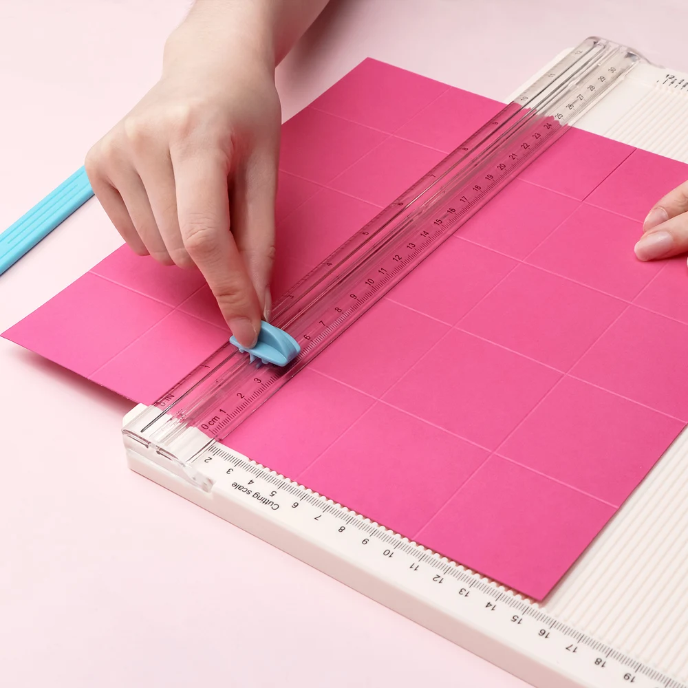 Multi-Purpose Trim and Score B - Art Craft Board recension och pris